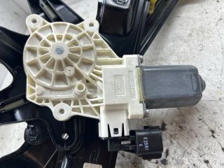 bontott FORD FOCUS III Bal első Ablakemelő Szerkezet (Elektromos)