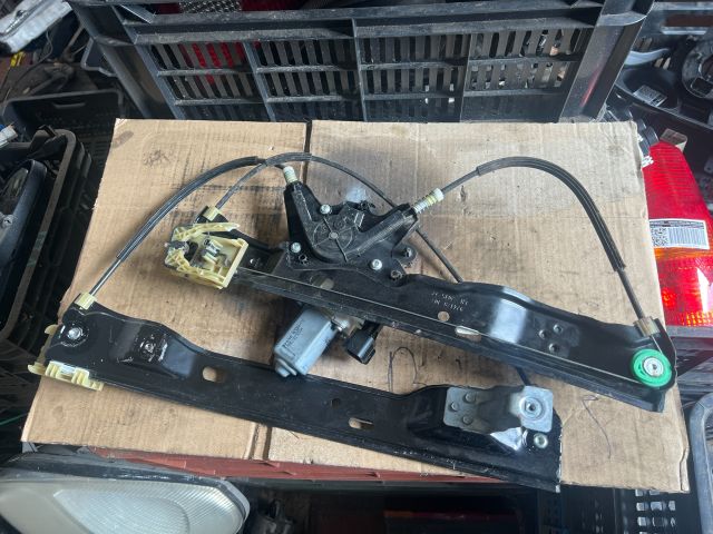 bontott FORD FOCUS III Bal első Ablakemelő Szerkezet (Elektromos)