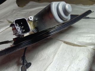 bontott FORD FOCUS III Bal első Ablakemelő Szerkezet (Elektromos)