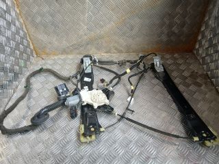 bontott FORD FOCUS III Bal első Ablakemelő Szerkezet (Elektromos)