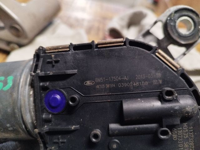 bontott FORD FOCUS III Bal első Ablaktörlő Motor