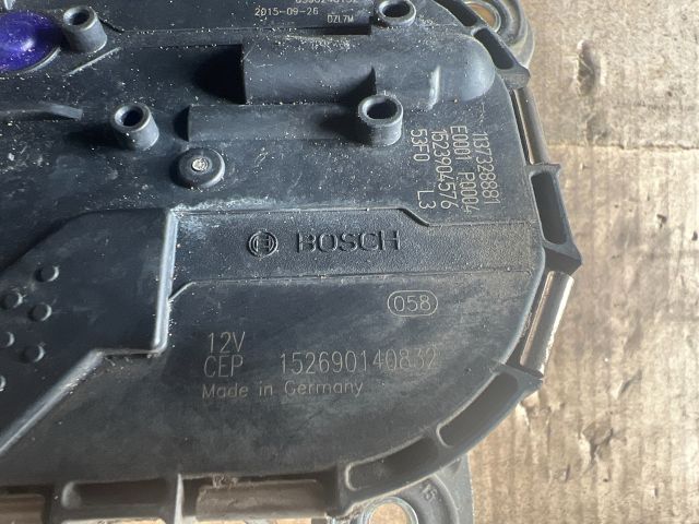 bontott FORD FOCUS III Bal első Ablaktörlő Motor