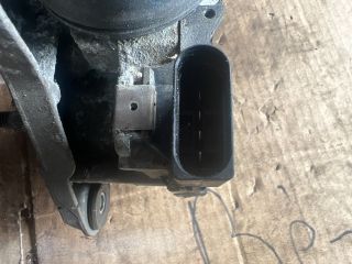 bontott FORD FOCUS III Bal első Ablaktörlő Motor