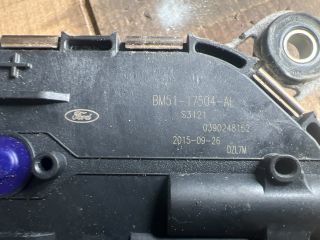 bontott FORD FOCUS III Bal első Ablaktörlő Motor