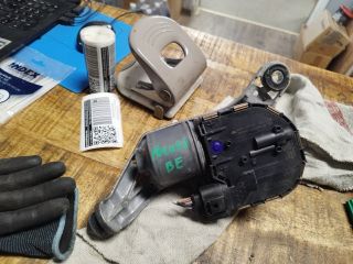 bontott FORD FOCUS III Bal első Ablaktörlő Motor