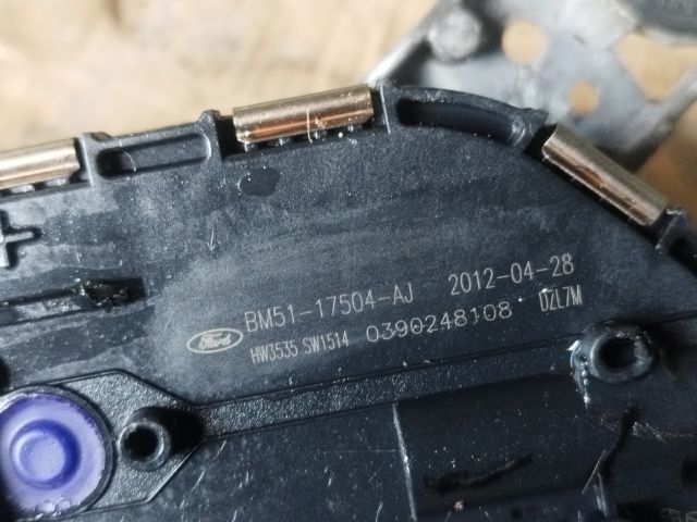 bontott FORD FOCUS III Bal első Ablaktörlő Motor