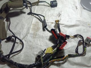 bontott FORD FOCUS III Bal első Ajtó Kábelköteg