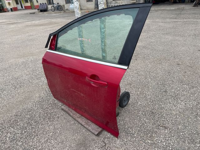 bontott FORD FOCUS III Bal első Ajtó (Részeivel)