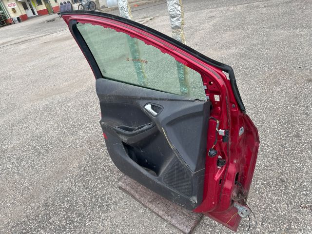 bontott FORD FOCUS III Bal első Ajtó (Részeivel)