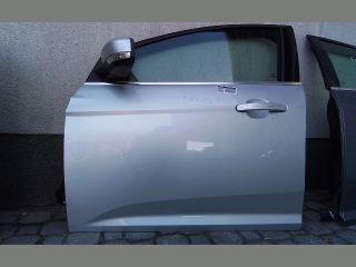 bontott FORD FOCUS III Bal első Ajtó (Részeivel)