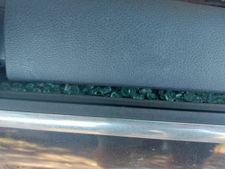 bontott FORD FOCUS III Bal első Ajtó (Részeivel)