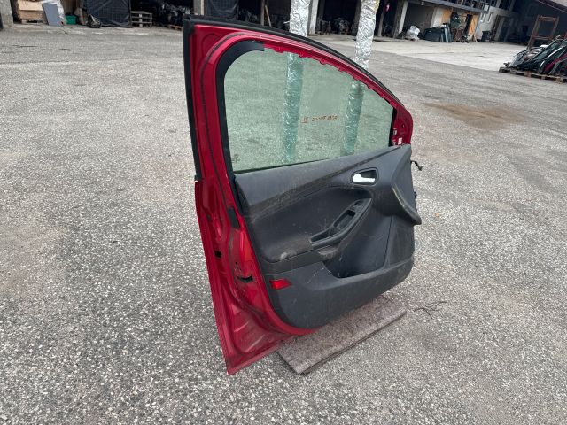bontott FORD FOCUS III Bal első Ajtó (Részeivel)