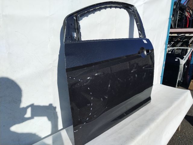 bontott FORD FOCUS III Bal első Ajtó (Üres lemez)