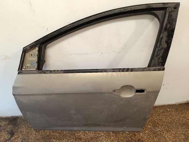 bontott FORD FOCUS III Bal első Ajtó (Üres lemez)