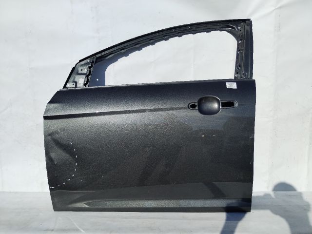 bontott FORD FOCUS III Bal első Ajtó (Üres lemez)