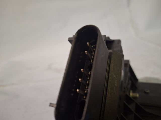 bontott FORD FOCUS III Bal első Ajtózár