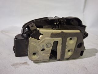 bontott FORD FOCUS III Bal első Ajtózár