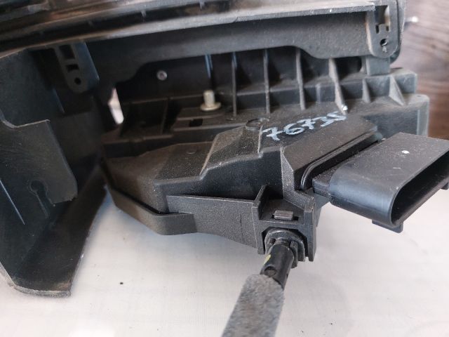 bontott FORD FOCUS III Bal első Ajtózár