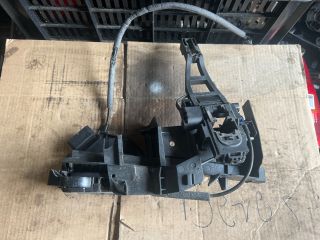 bontott FORD FOCUS III Bal első Ajtózár