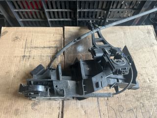 bontott FORD FOCUS III Bal első Ajtózár