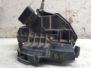 bontott FORD FOCUS III Bal első Ajtózár