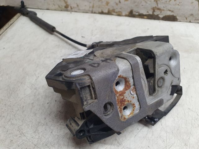 bontott FORD FOCUS III Bal első Ajtózár