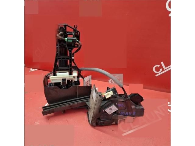 bontott FORD FOCUS III Bal első Ajtózár