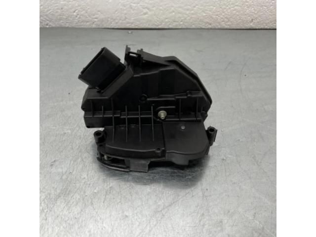 bontott FORD FOCUS III Bal első Ajtózár