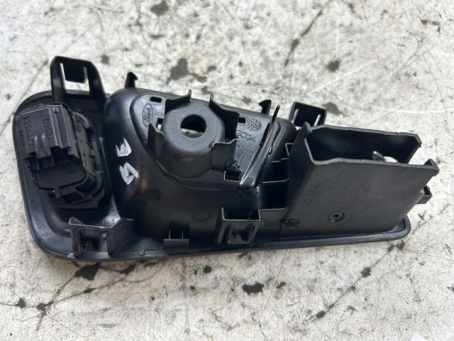 bontott FORD FOCUS III Bal első Belső Kilincs