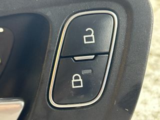 bontott FORD FOCUS III Bal első Belső Kilincs