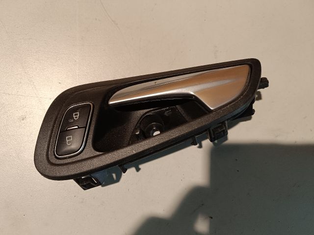 bontott FORD FOCUS III Bal első Belső Kilincs