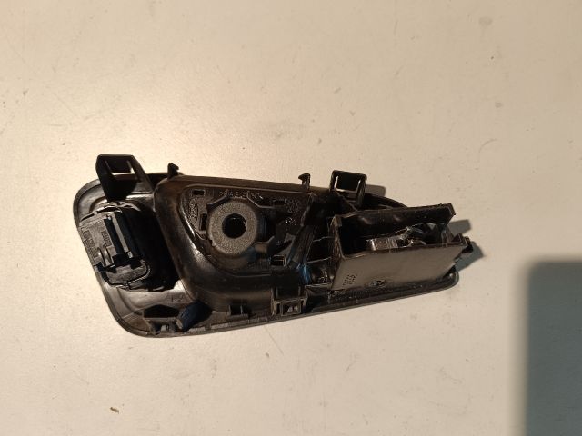 bontott FORD FOCUS III Bal első Belső Kilincs