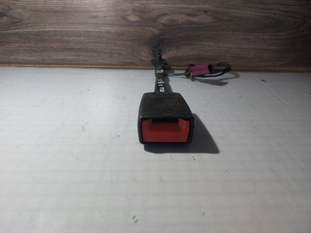 bontott FORD FOCUS III Bal első Biztonsági Öv Csat