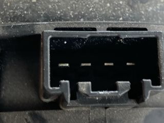 bontott FORD FOCUS III Bal első Hangszóró