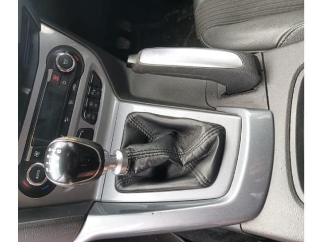 bontott FORD FOCUS III Bal első Hossznyúlvány