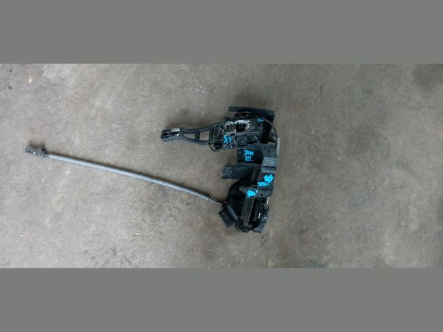 bontott FORD FOCUS III Bal első Központizár Motor