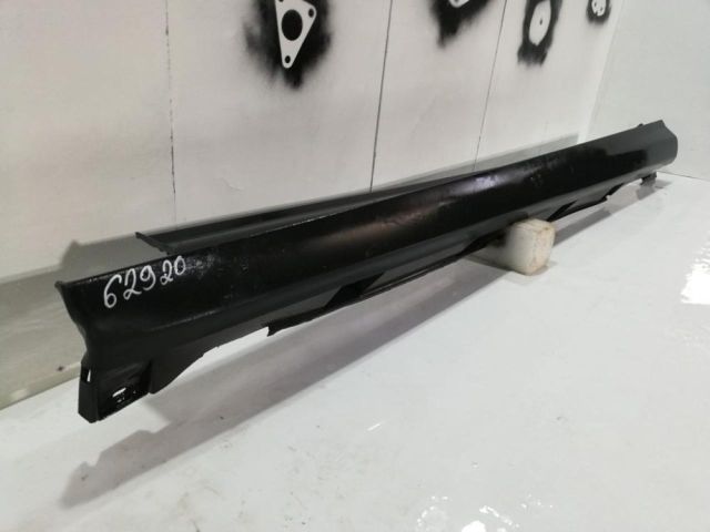 bontott FORD FOCUS III Bal első Küszöb Díszléc