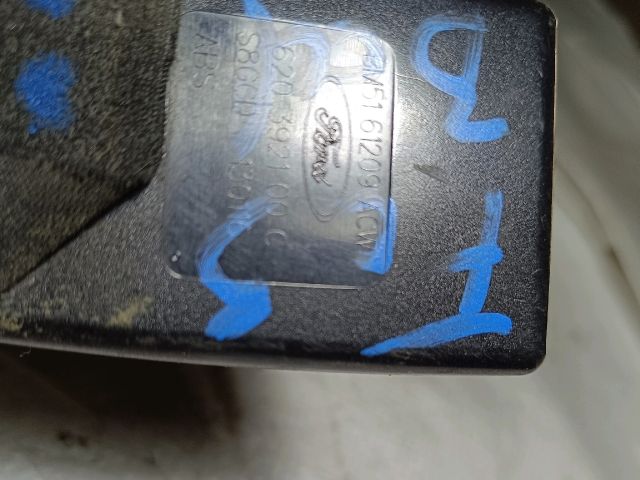 bontott FORD FOCUS III Bal első Övfeszítő