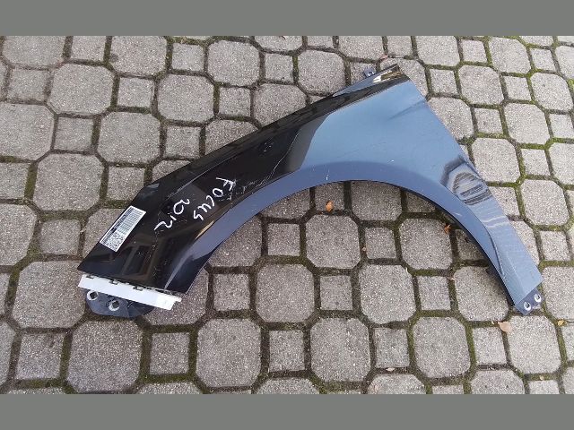 bontott FORD FOCUS III Bal első Sárvédő