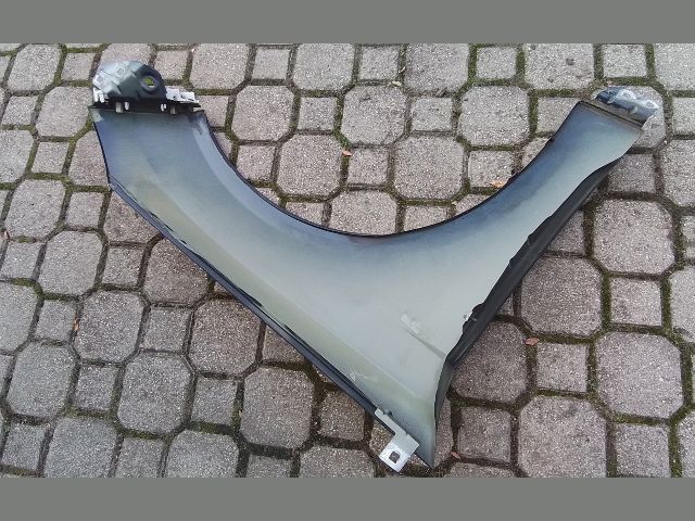 bontott FORD FOCUS III Bal első Sárvédő