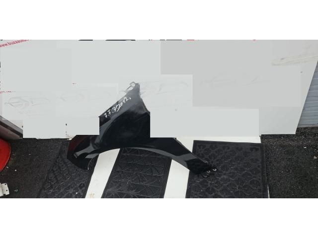 bontott FORD FOCUS III Bal első Sárvédő