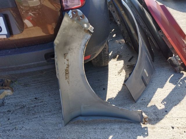 bontott FORD FOCUS III Bal első Sárvédő