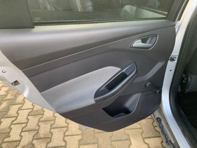 bontott FORD FOCUS III Bal első Ülésfűtés Kapcsoló