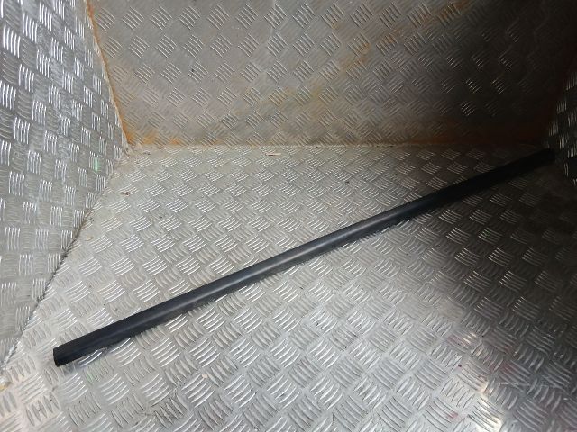 bontott FORD FOCUS III Bal első Vízlehúzó Gumicsík