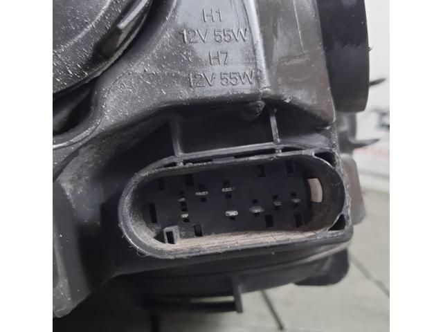 bontott FORD FOCUS III Bal Fényszóró