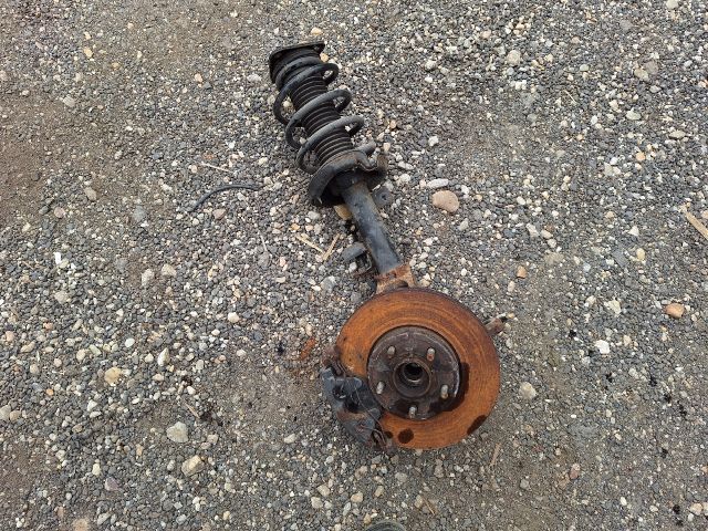 bontott FORD FOCUS III Bal Gólyaláb Csonkállvánnyal