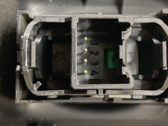 bontott FORD FOCUS III Bal hátsó Ablakemelő Kapcsoló