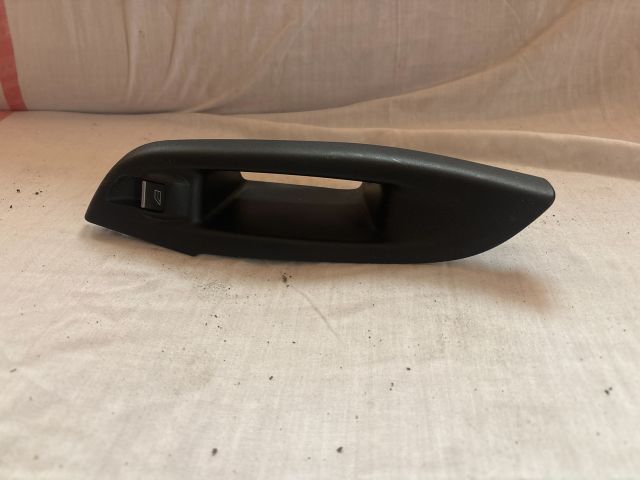 bontott FORD FOCUS III Bal hátsó Ablakemelő Kapcsoló