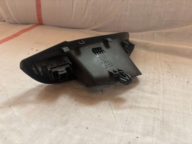 bontott FORD FOCUS III Bal hátsó Ablakemelő Kapcsoló