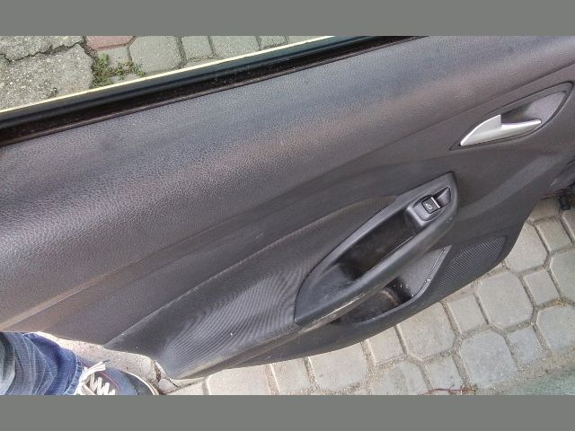 bontott FORD FOCUS III Bal hátsó Ablakemelő Szerkezet (Elektromos)